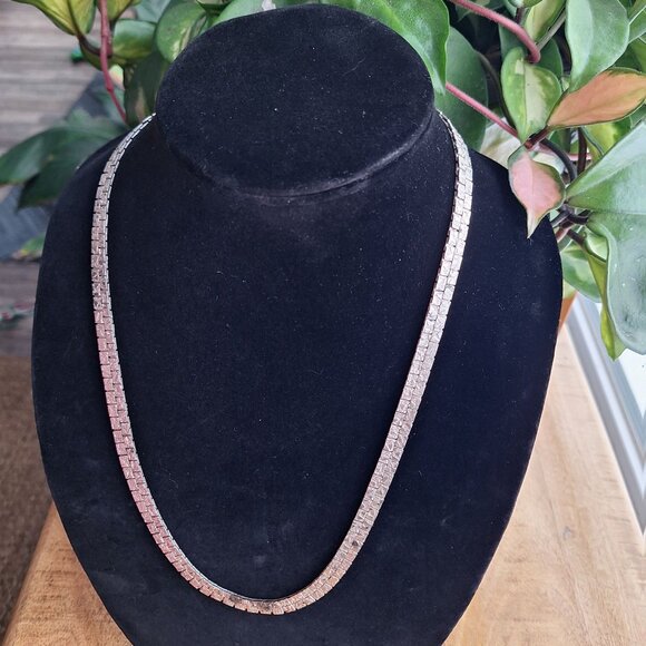 Vintage Silver Tone Textured Square Link Necklace Bracelet Set Matching - Picture 4 of 7